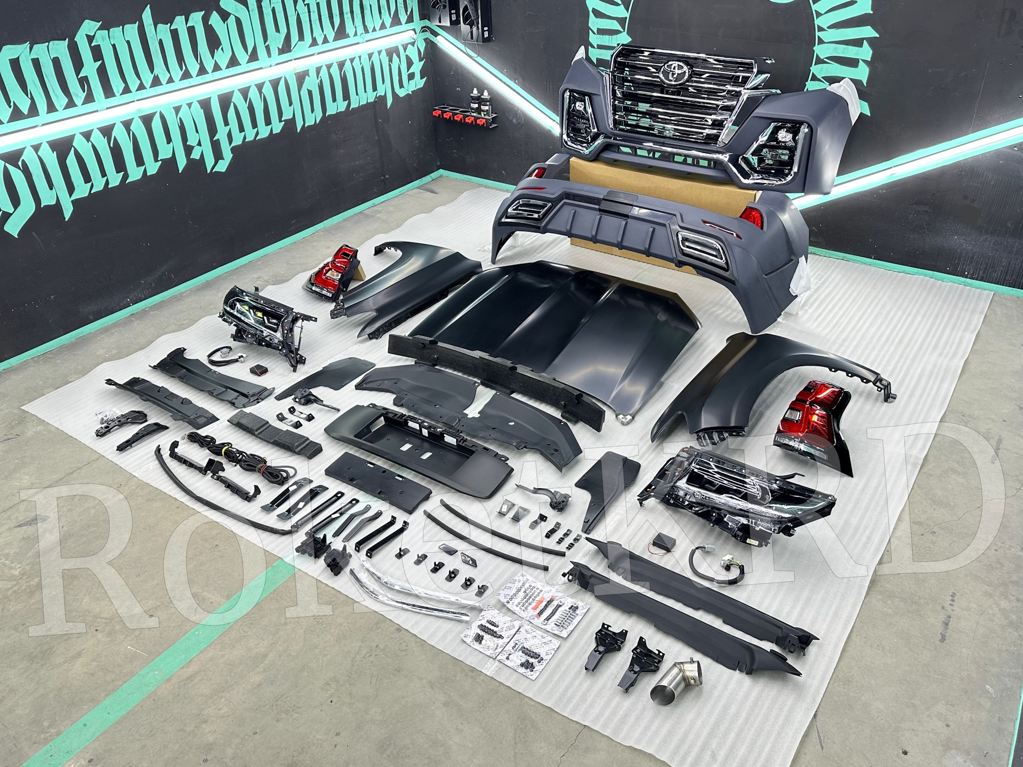 Рестайлинг + Urban sport Toyota Land Cruiser Prado 150